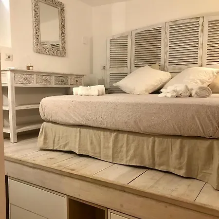 La Casa Di Chris Holiday home